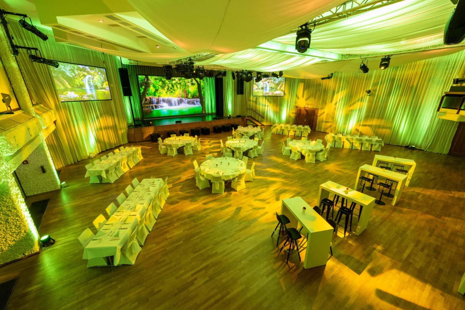 Filderhalle Wasserfall