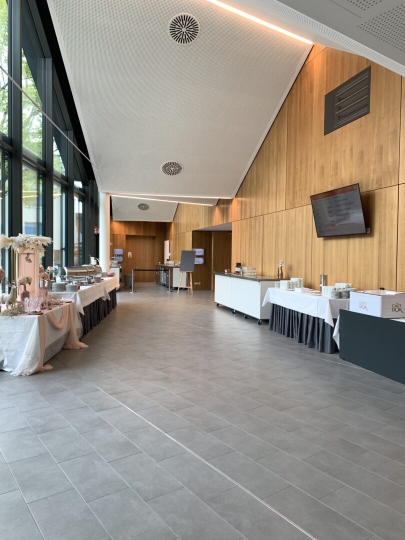 4D1219CD-705A-43A4-9C23-0161D3193245